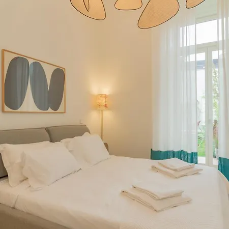 Liberdade Garden & Indoor Pool By Lovelystay