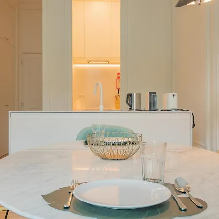 Lägenhet Liberdade Garden & Indoor Pool By Lovelystay Lisboa