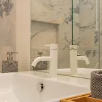 Liberdade Garden & Indoor Pool By Lovelystay * Lisboa